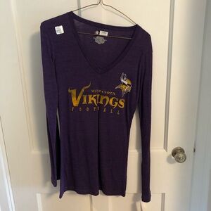 NWT- purple Vikings football long sleeve v neck tee shirt
